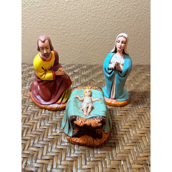 Vintage 1971 Holland Mold Hand-Painted Nativity Figurines Set  Mary Joseph Jesus - Picture 1 of 8